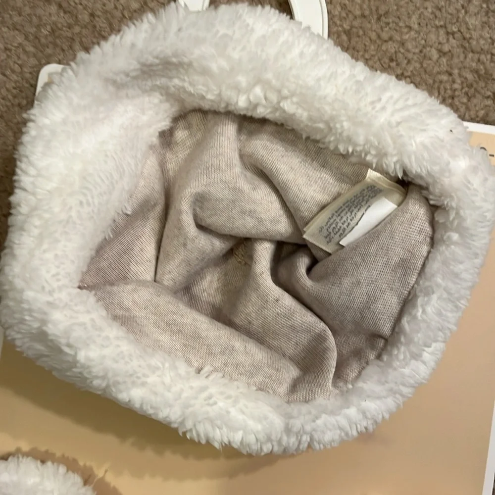 NWT First Impressions Baby Velour Bear Hat and Bootie Set, 0-6mo